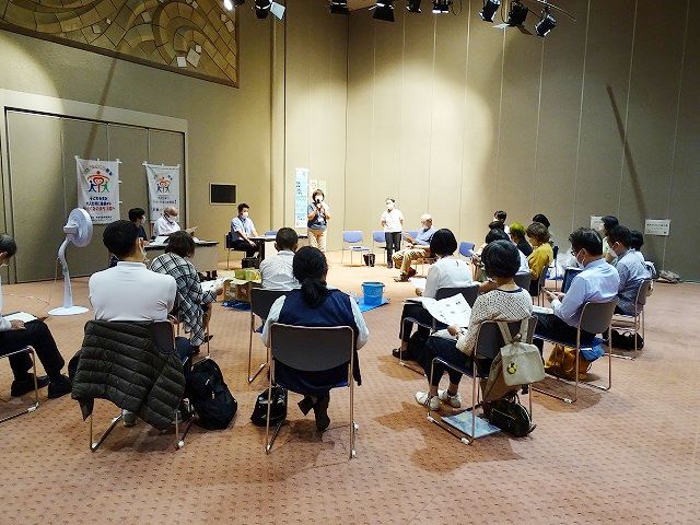 南区はぐくみネットワーク実行委員会 段ボールコンポスト学習会