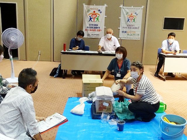 南区はぐくみネットワーク実行委員会 段ボールコンポスト学習会