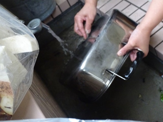 綺麗になっていく鍋