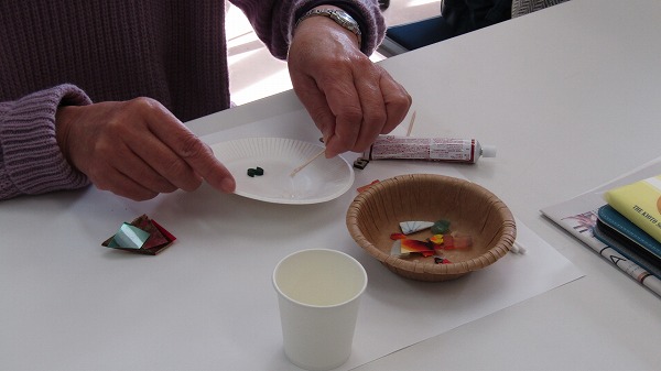 ブローチづくり