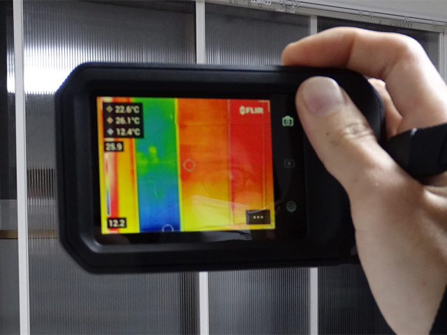 サーモカメラ（単板ガラスと内窓）