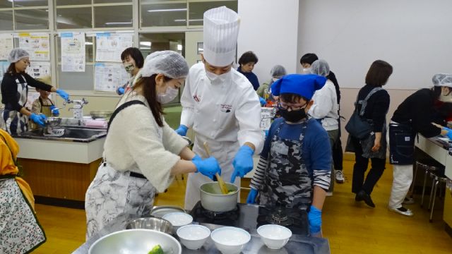 豊園学区×ホテル日航プリンセス京
「親子で食育ミニ教室2024」