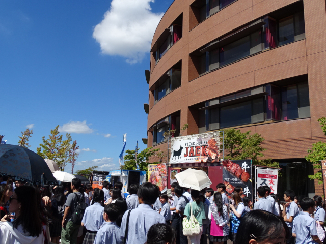 豊園学区・高校生エコ委員が学校文化祭で「フラワーロス」「食ロス」を発信